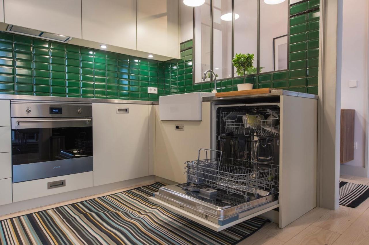 ליסבון Lovelystay - 3 Bedroom Downtown Wonderwall מראה חיצוני תמונה