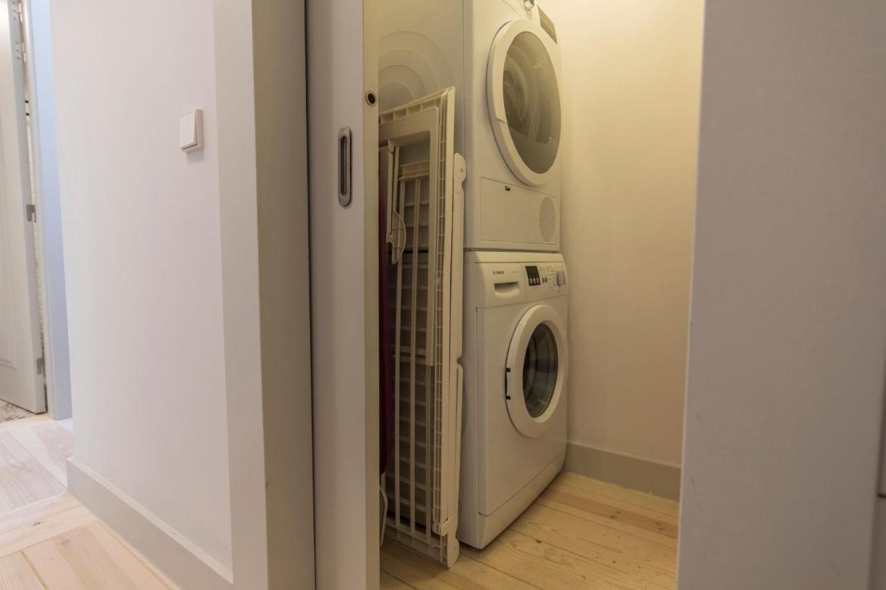 ליסבון Lovelystay - 3 Bedroom Downtown Wonderwall מראה חיצוני תמונה