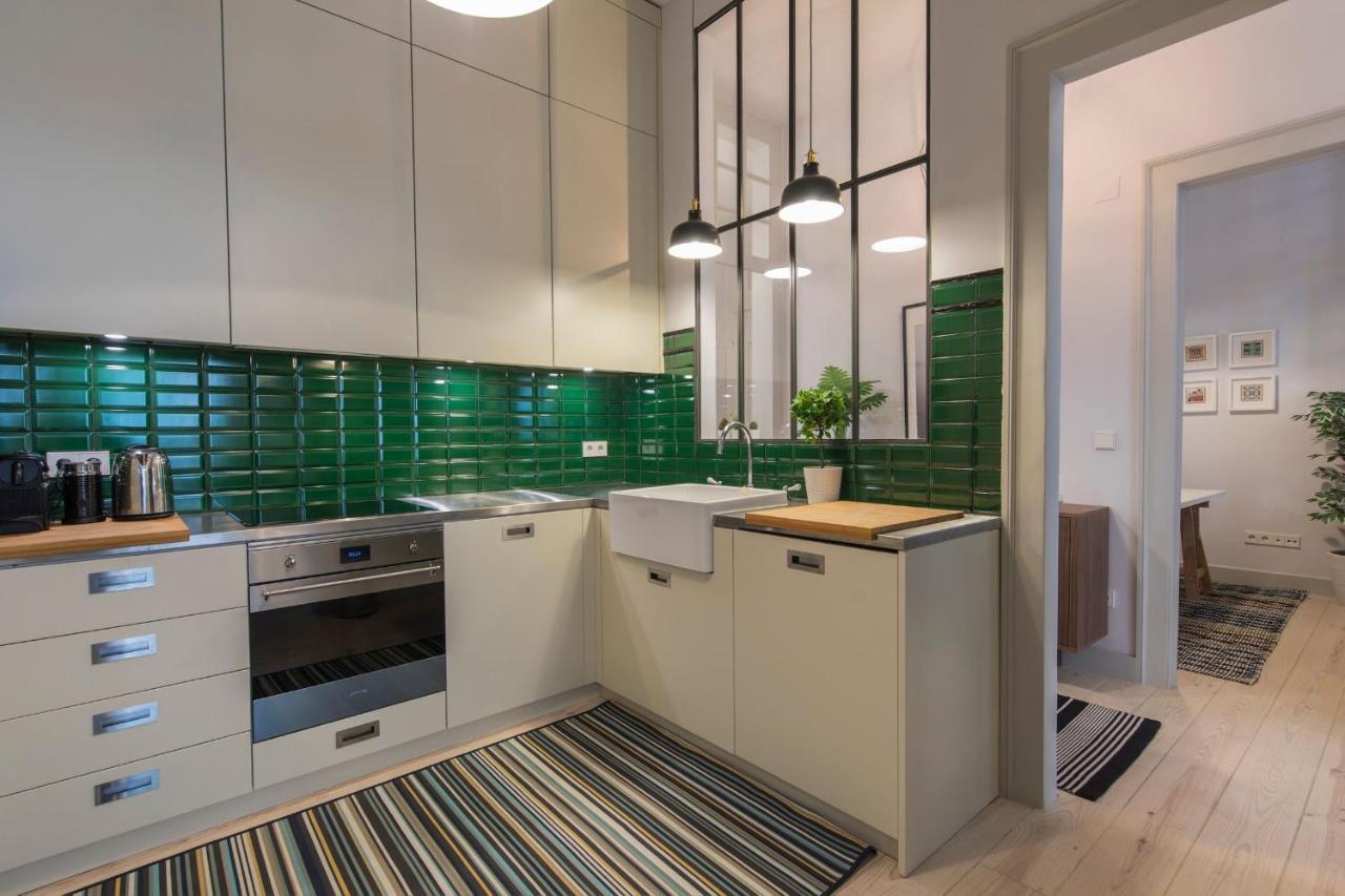 ליסבון Lovelystay - 3 Bedroom Downtown Wonderwall מראה חיצוני תמונה